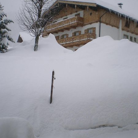 Haus Amann Apartment Berwang Exterior foto