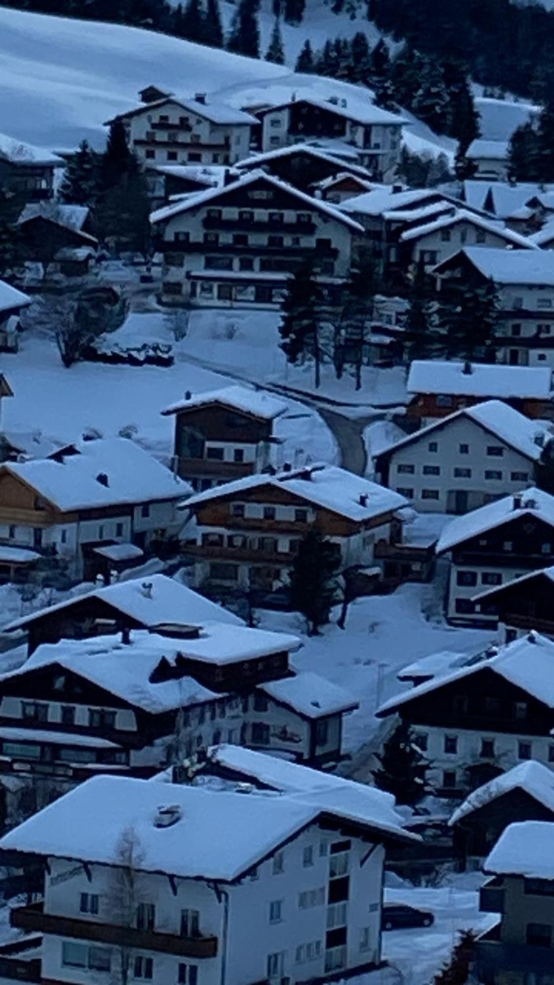 Haus Amann Apartment Berwang Exterior foto